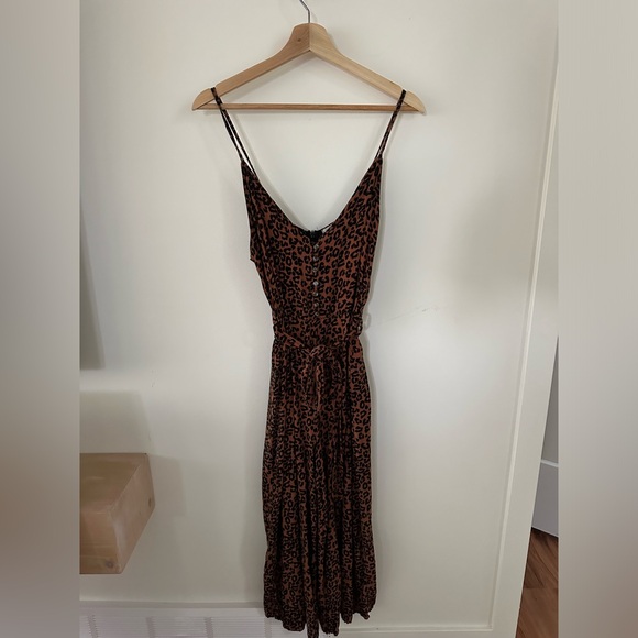 Women’s leopard romper size small - Picture 1 of 8